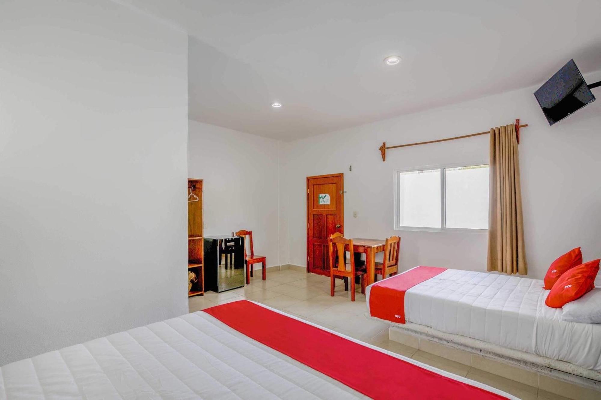 Oyo Hotel Palma Real 툴룸 외부 사진